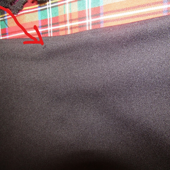 Black skirt - Picture 2 of 3